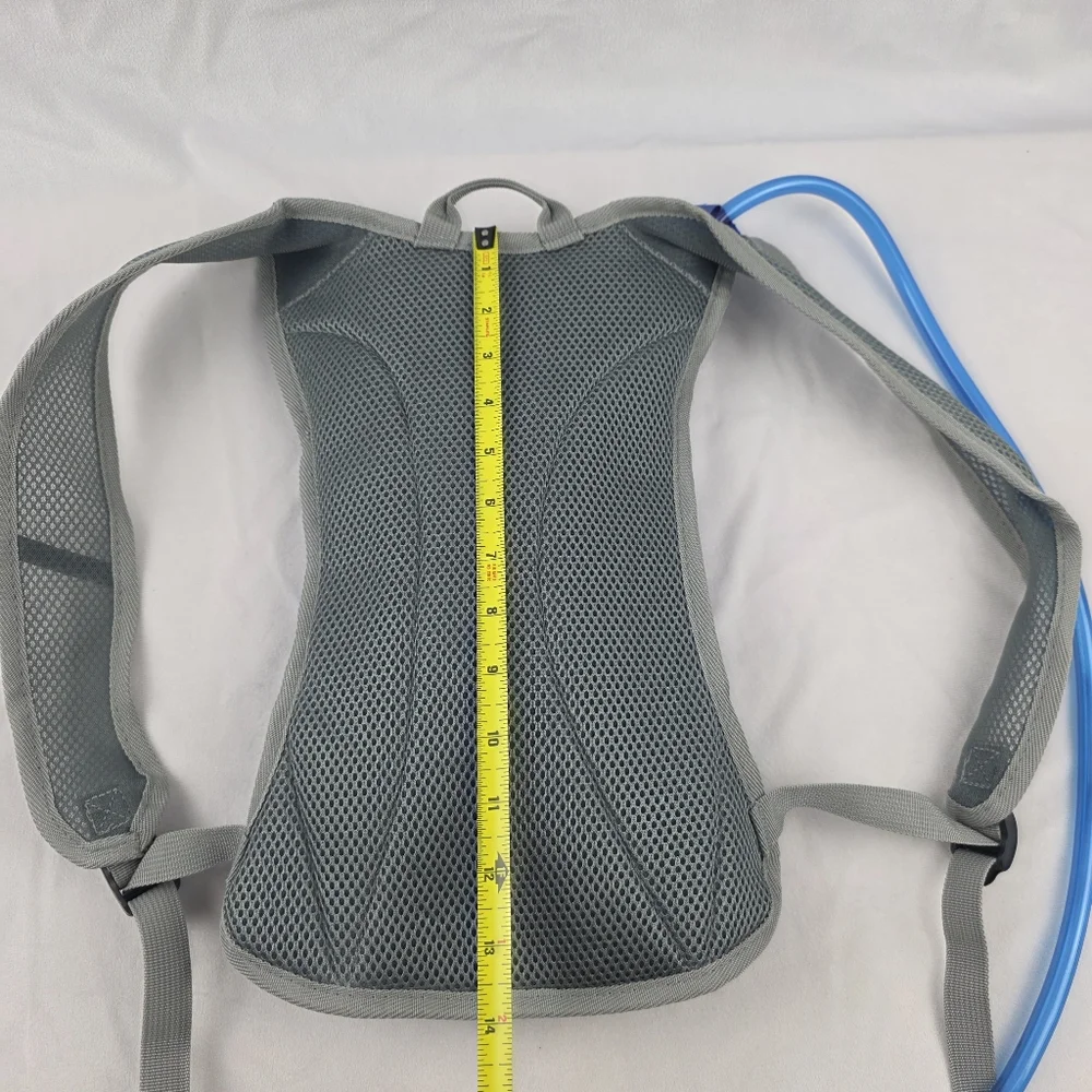 NWT Gators Blue‎ Hydration Backpack